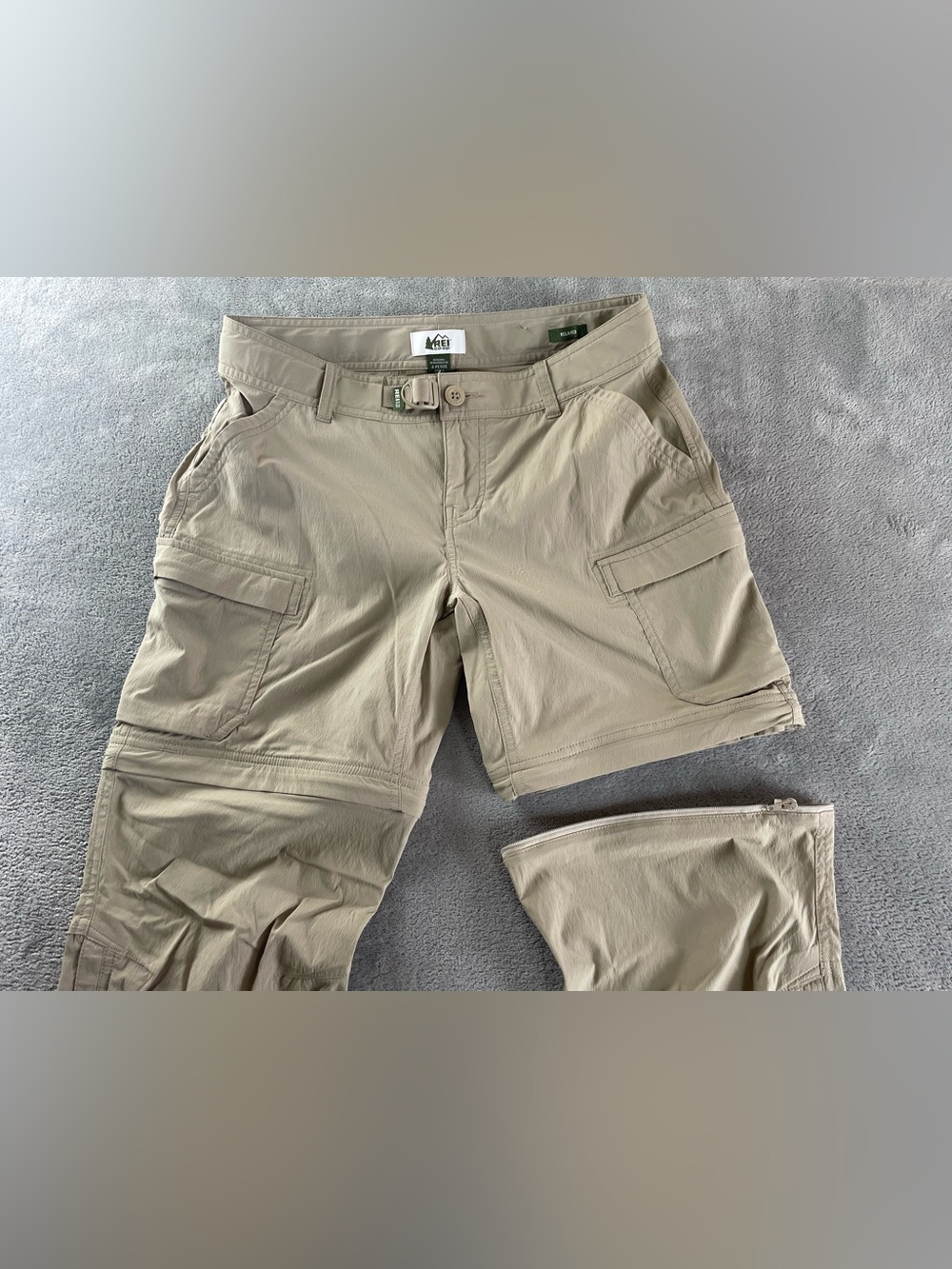 REI Co-op Hiking Pants Nylon Khaki Convertible Cargo Zip Off Womens 4P Relaxed